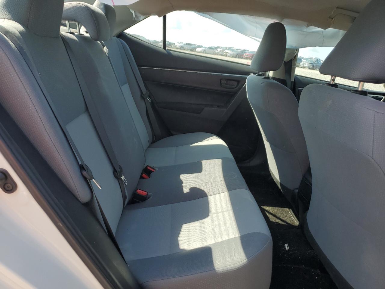 2015 Toyota Corolla L VIN: 2T1BURHE6FC305731 Lot: 67851565