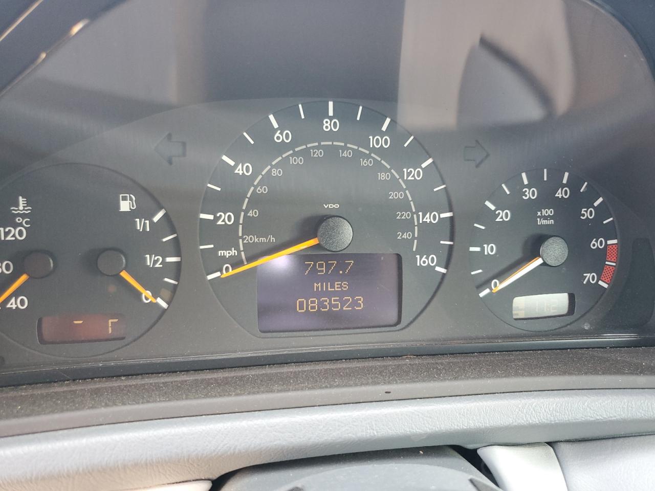 2003 Mercedes-Benz Clk 320 VIN: WDBLK65G53T141292 Lot: 70351815