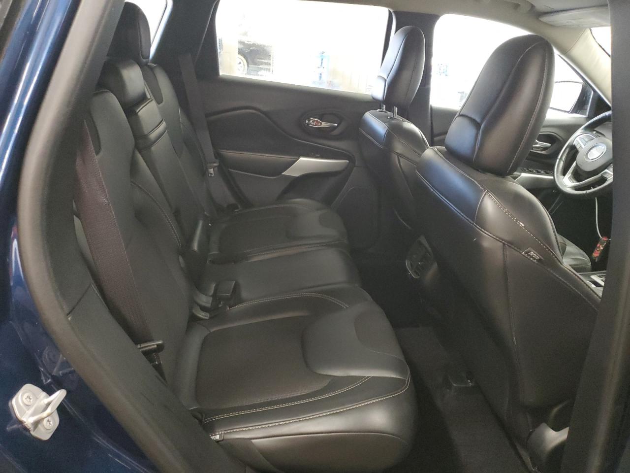 2018 Jeep Cherokee Latitude Plus VIN: 1C4PJMLB0JD535789 Lot: 69770555