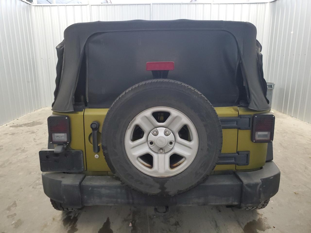 2008 Jeep Wrangler X VIN: 1J4FA24138L627219 Lot: 69300975