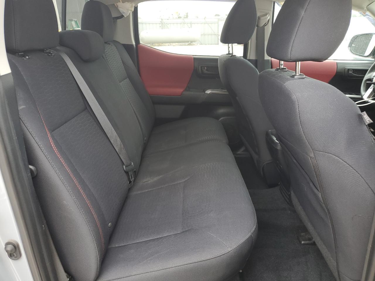 2019 Toyota Tacoma Double Cab VIN: 3TMCZ5AN2KM283205 Lot: 70579585