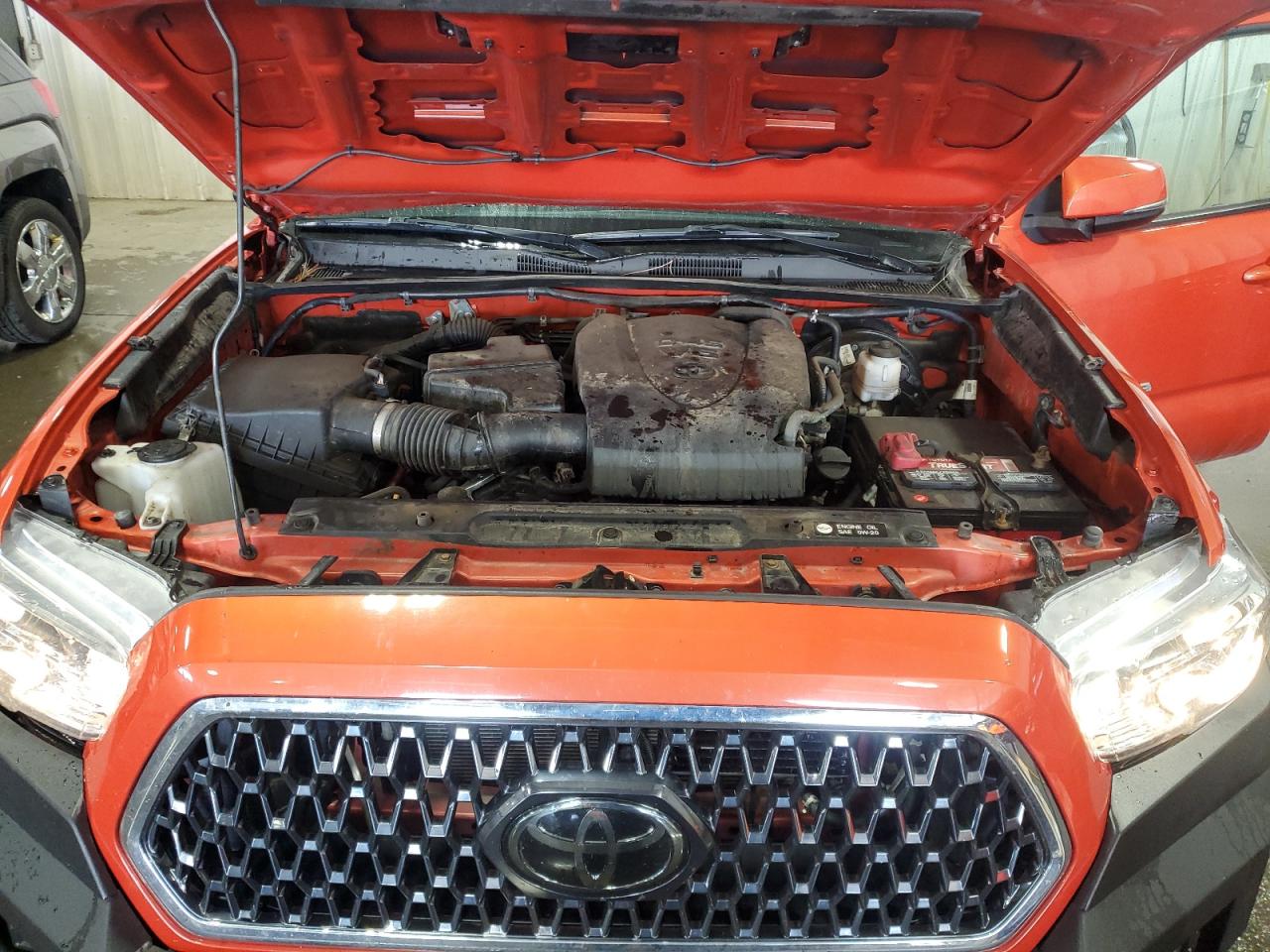 2018 Toyota Tacoma Access Cab VIN: 5TFSZ5AN0JX158501 Lot: 70700675