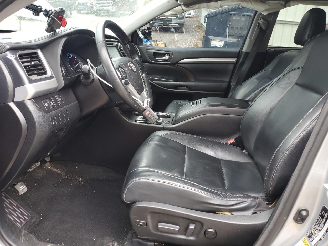 2017 Toyota Highlander Se VIN: 5TDJZRFH2HS363548 Lot: 70513865
