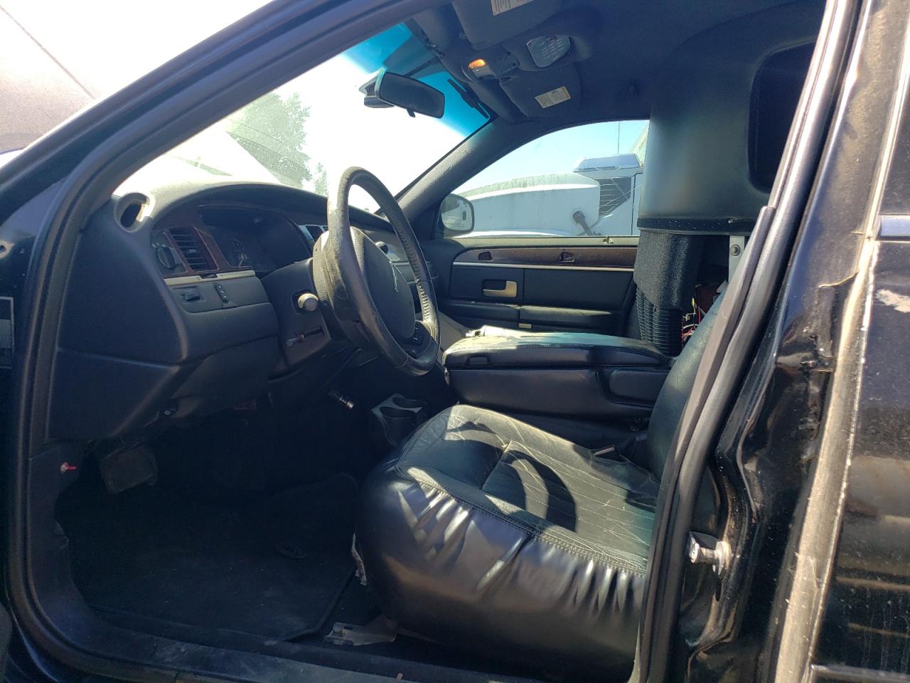 2006 Lincoln Town Car Executive VIN: 1L1FM88W66Y648259 Lot: 64139545