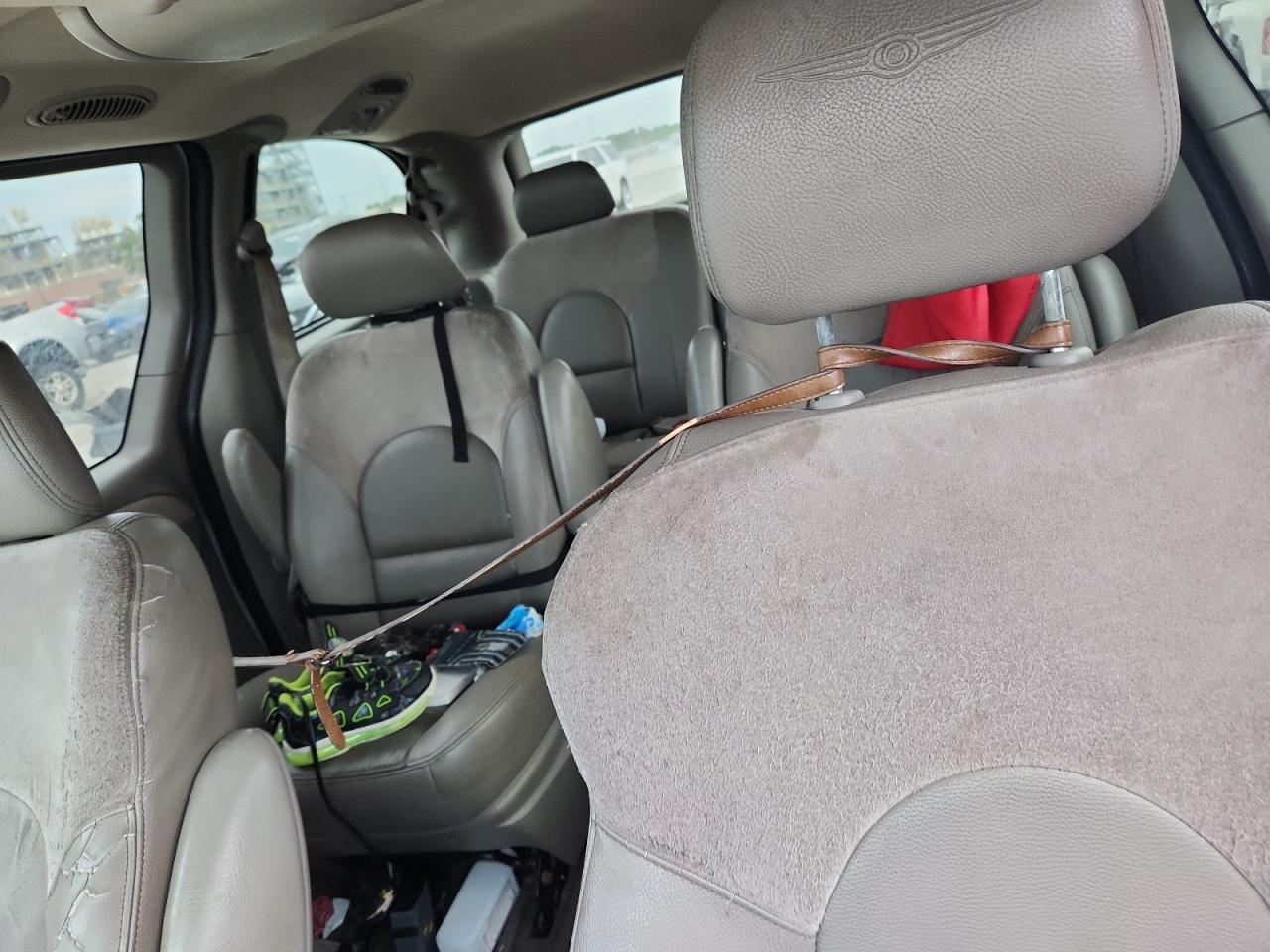 2003 Chrysler Town & Country Limited VIN: 2C8GP64L13R377057 Lot: 86244495