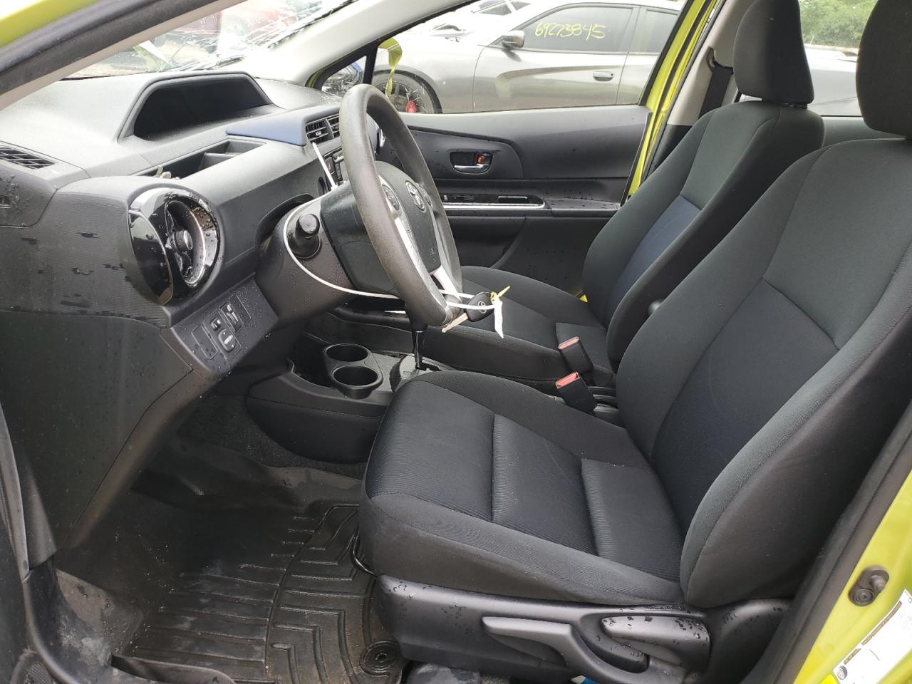 2015 Toyota Prius C VIN: JTDKDTB35F1104606 Lot: 69390215