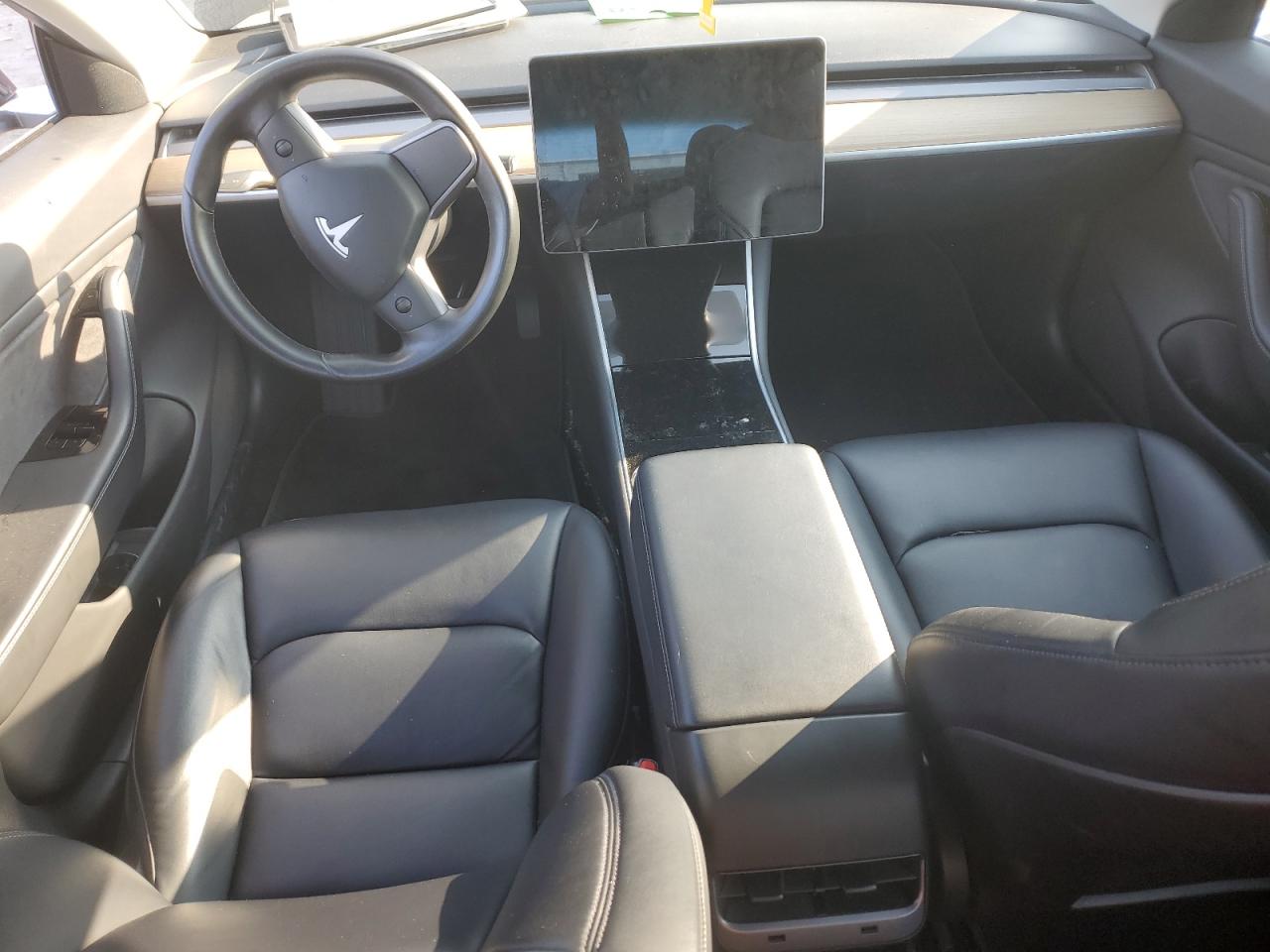 5YJ3E1EB0JF170425 2018 Tesla Model 3
