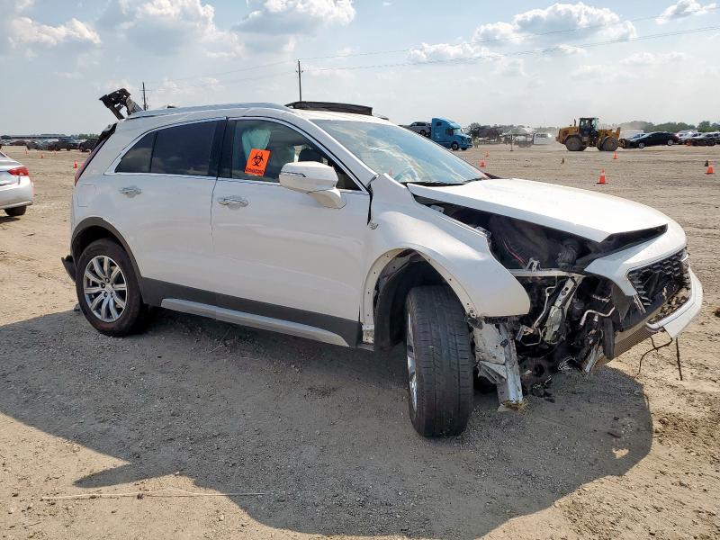  CADILLAC XT4 2022 Белы