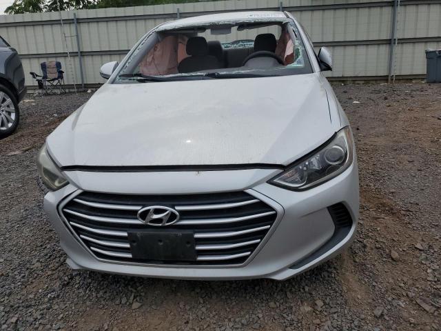  HYUNDAI ELANTRA 2017 Серебристый