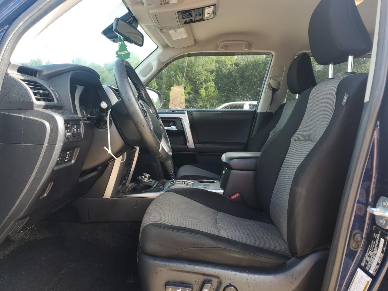 2020 Toyota 4Runner Sr5/Sr5 Premium VIN: JTEBU5JR3L5778870 Lot: 68212355