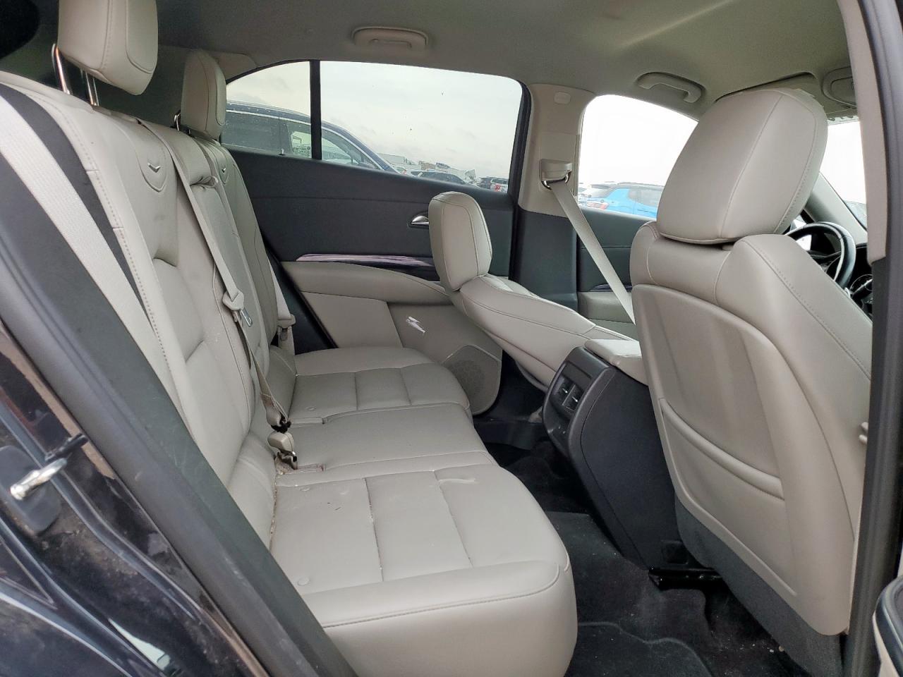 2023 Cadillac Xt4 Luxury VIN: 1GYAZAR48PF103352 Lot: 69736635