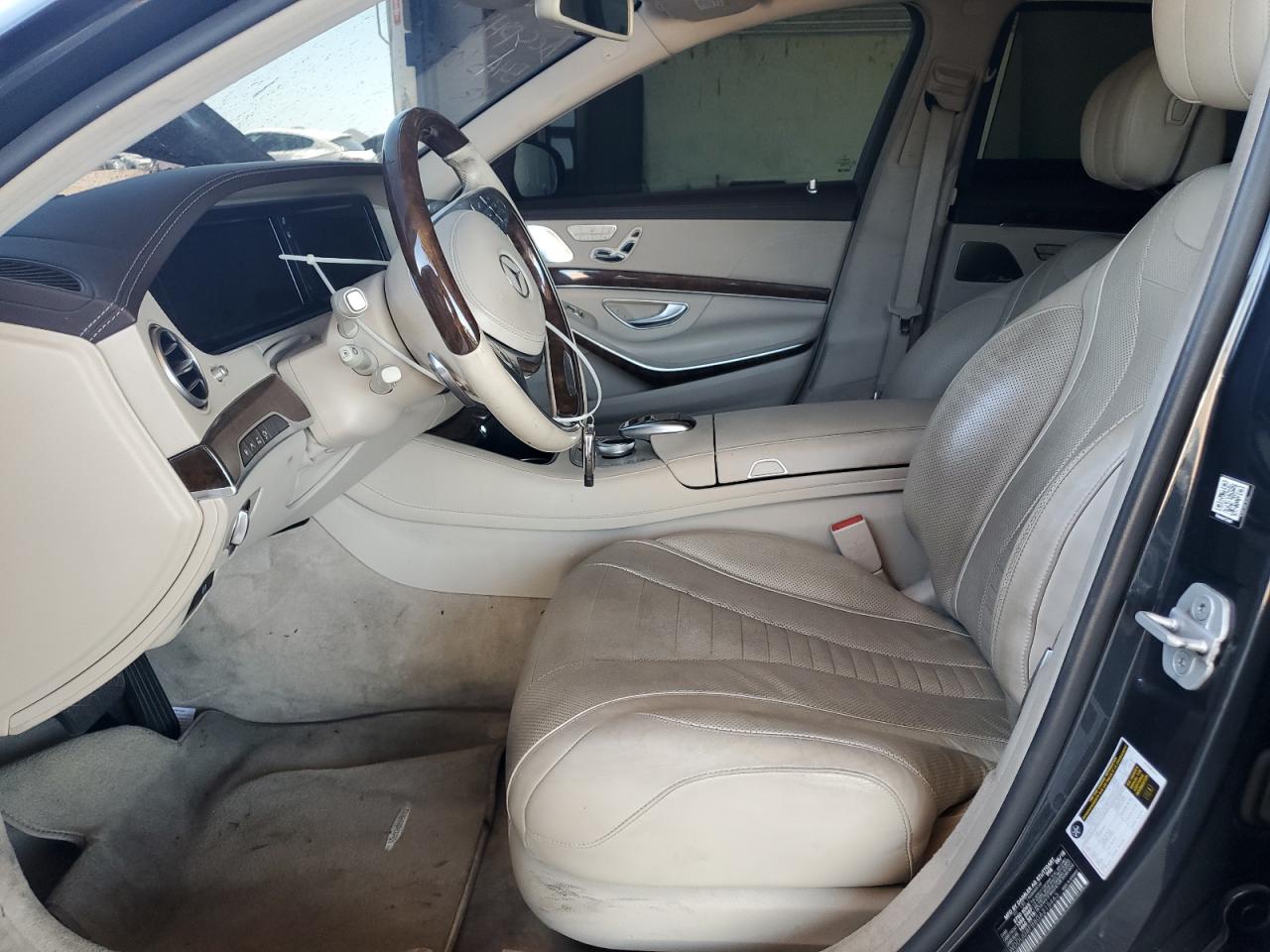 2016 Mercedes-Benz S 550 4Matic VIN: WDDUG8FB8GA215463 Lot: 68043395