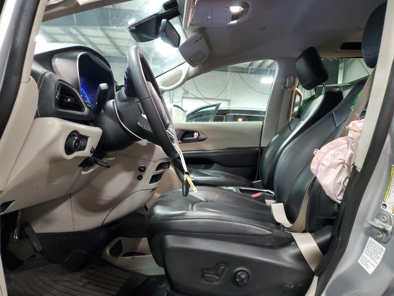 2022 Chrysler Pacifica Touring L VIN: 2C4RC1BG1NR166829 Lot: 69117045