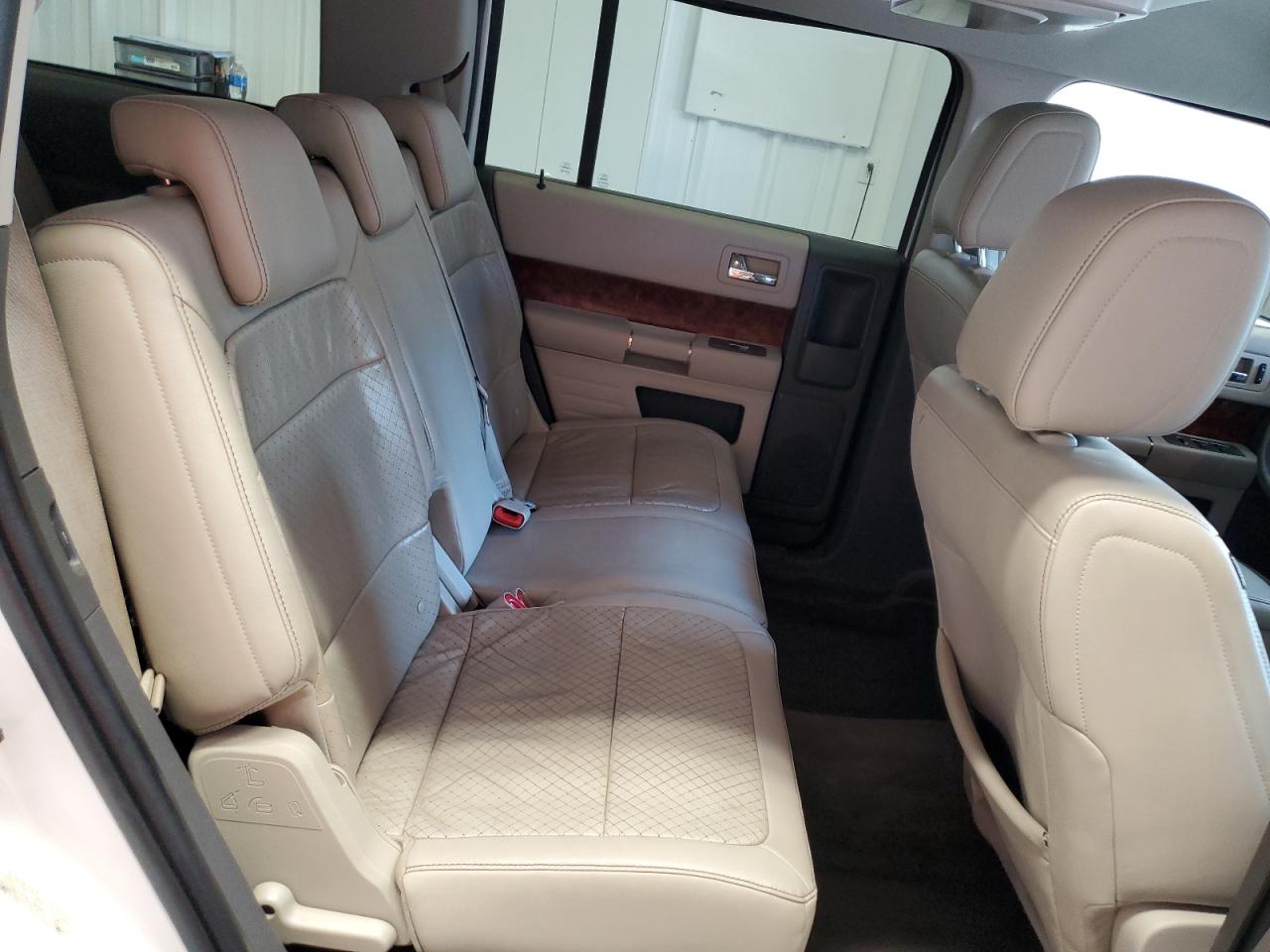 2010 Ford Flex Limited VIN: 2FMHK6DC2ABB10595 Lot: 69087105