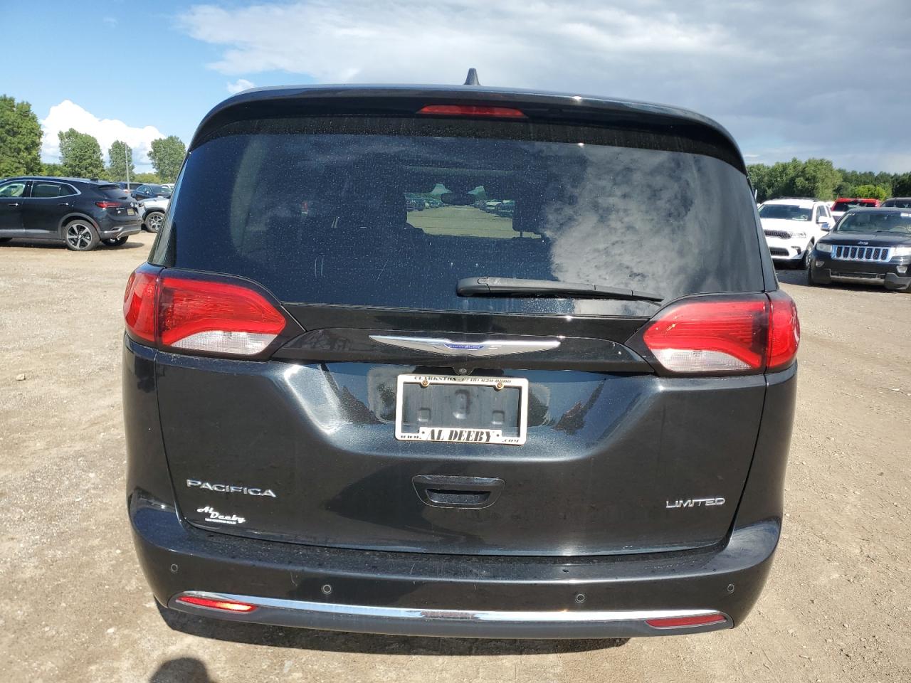 2019 Chrysler Pacifica Limited VIN: 2C4RC1GG9KR587685 Lot: 70133975