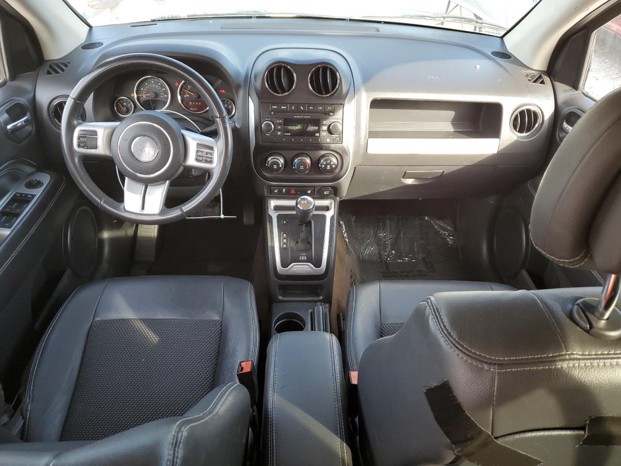 2015 Jeep Compass Latitude VIN: 1C4NJCEBXFD329191 Lot: 69819145