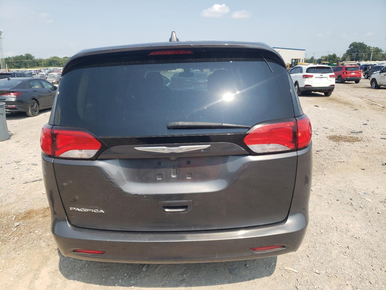 2017 Chrysler Pacifica Touring VIN: 2C4RC1DG9HR695396 Lot: 67628755