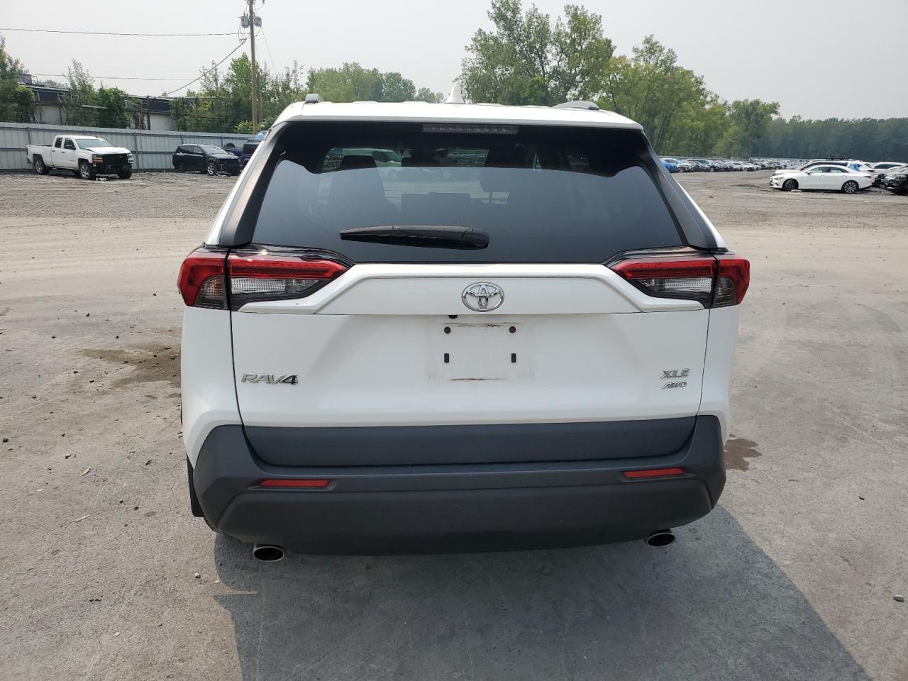 2020 Toyota Rav4 Xle VIN: 2T3P1RFV8LW126657 Lot: 67572025