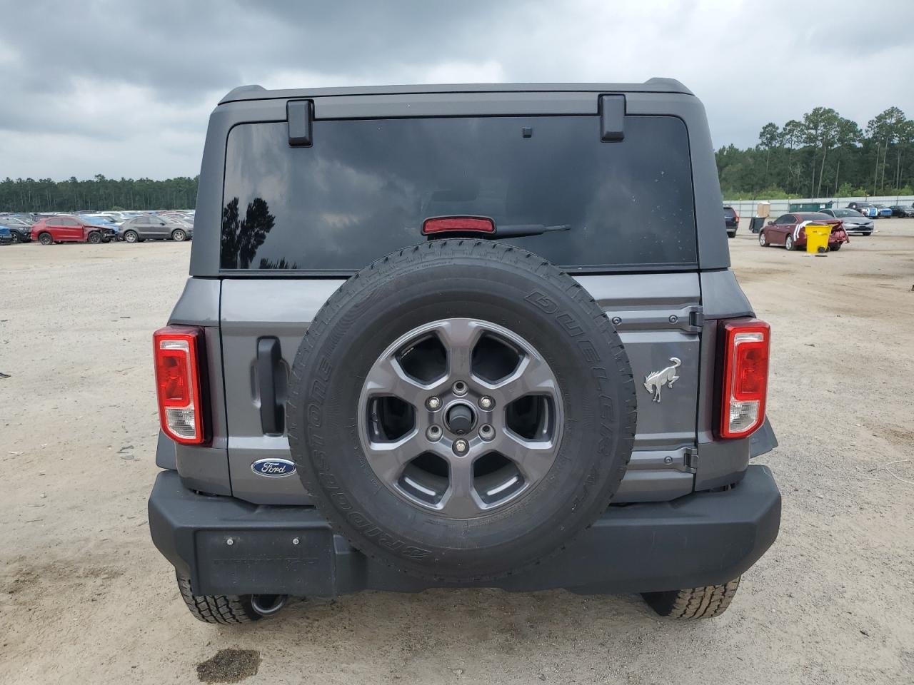 2023 Ford Bronco Base VIN: 1FMDE5AH1PLC00992 Lot: 70026395