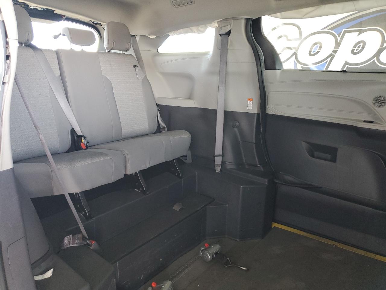 2022 Toyota Sienna Le VIN: 5TDKRKEC4NS085619 Lot: 70308655