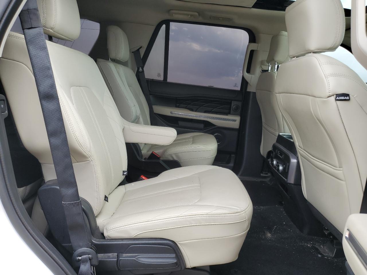 2019 Ford Expedition Platinum VIN: 1FMJU1MT9KEA13835 Lot: 70639695