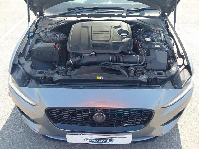 2020 JAGUAR XE 2.0 P250 R-DYNAMIC BLACK 4DR AUTO