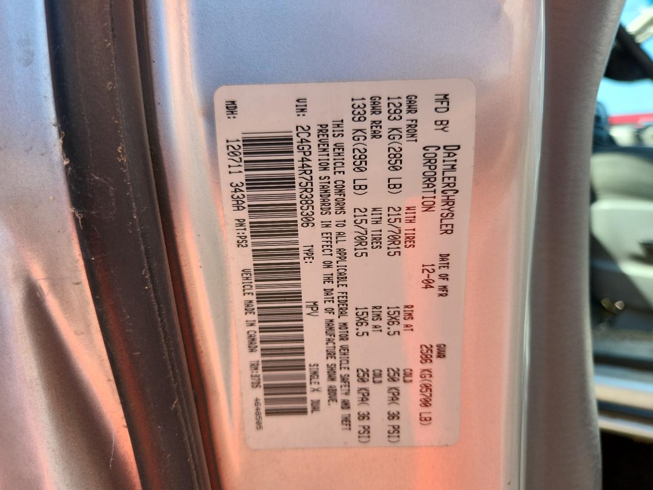 2005 Chrysler Town & Country Lx VIN: 2C4GP44R75R385306 Lot: 69704875