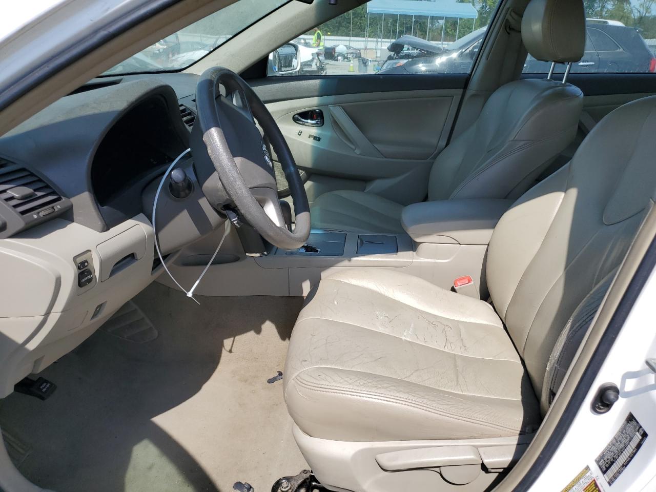 2010 Toyota Camry Base VIN: 4T1BF3EK1AU513962 Lot: 70472565