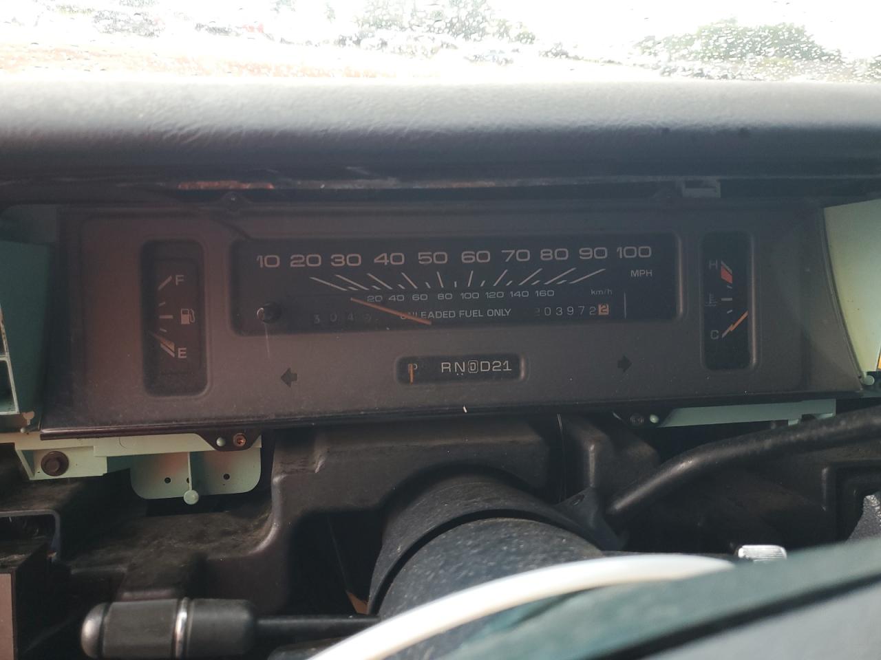1993 Chevrolet Caprice Classic VIN: 1G1BL53E2PW142953 Lot: 69673135