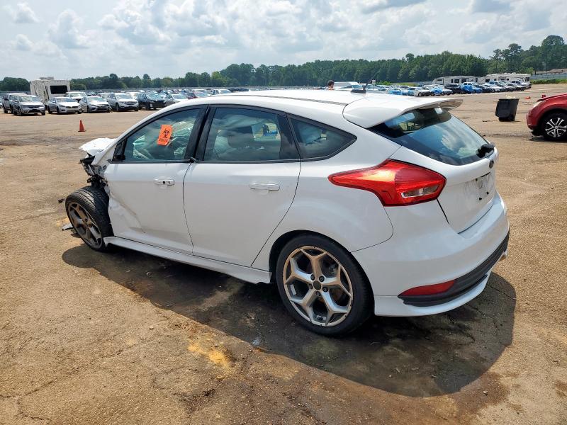  FORD FOCUS 2016 Белы