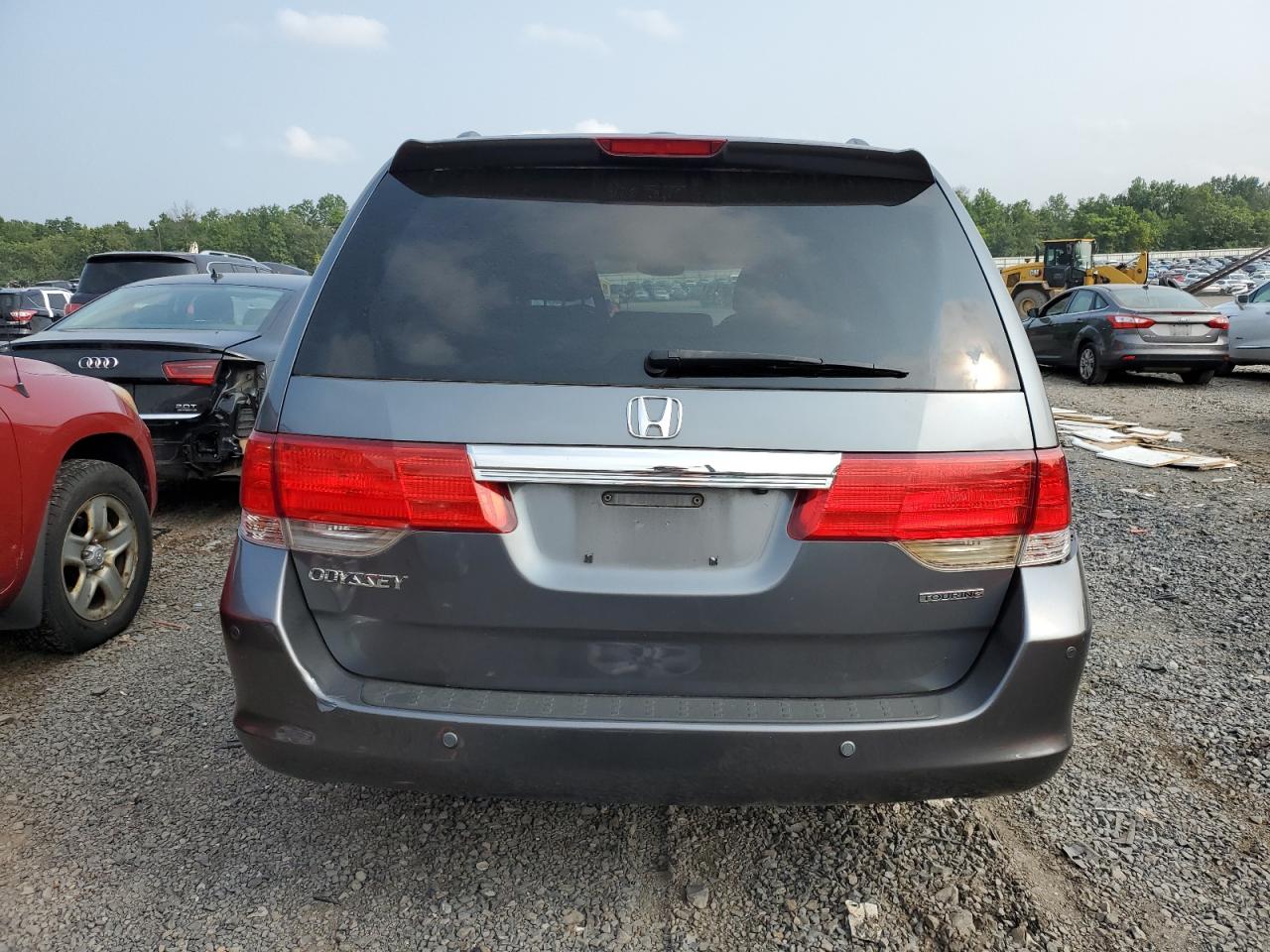 2010 Honda Odyssey Touring VIN: 5FNRL3H95AB084077 Lot: 67894905
