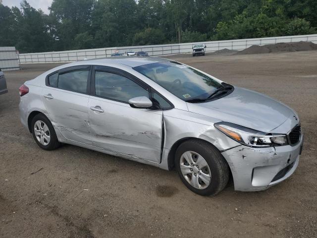 KIA FORTE 2018 Серебристый