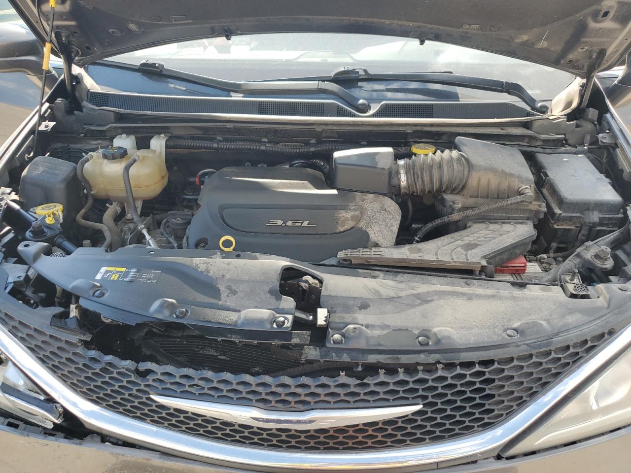 2018 Chrysler Pacifica Touring L VIN: 2C4RC1BG6JR119595 Lot: 68509285