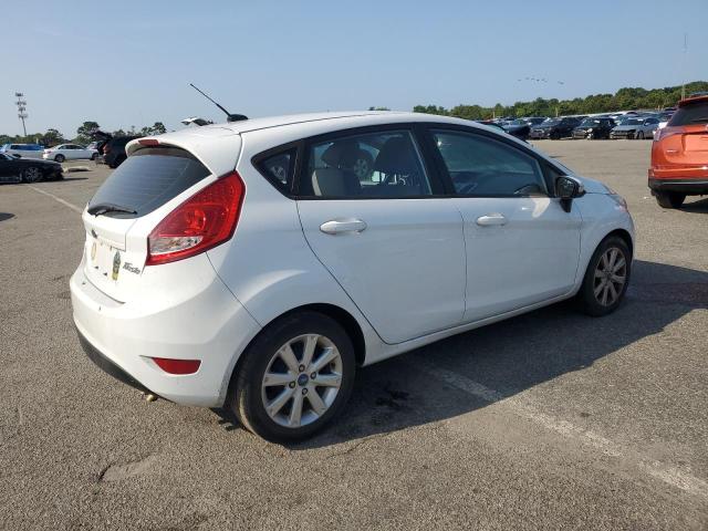  FORD FIESTA 2013 Biały