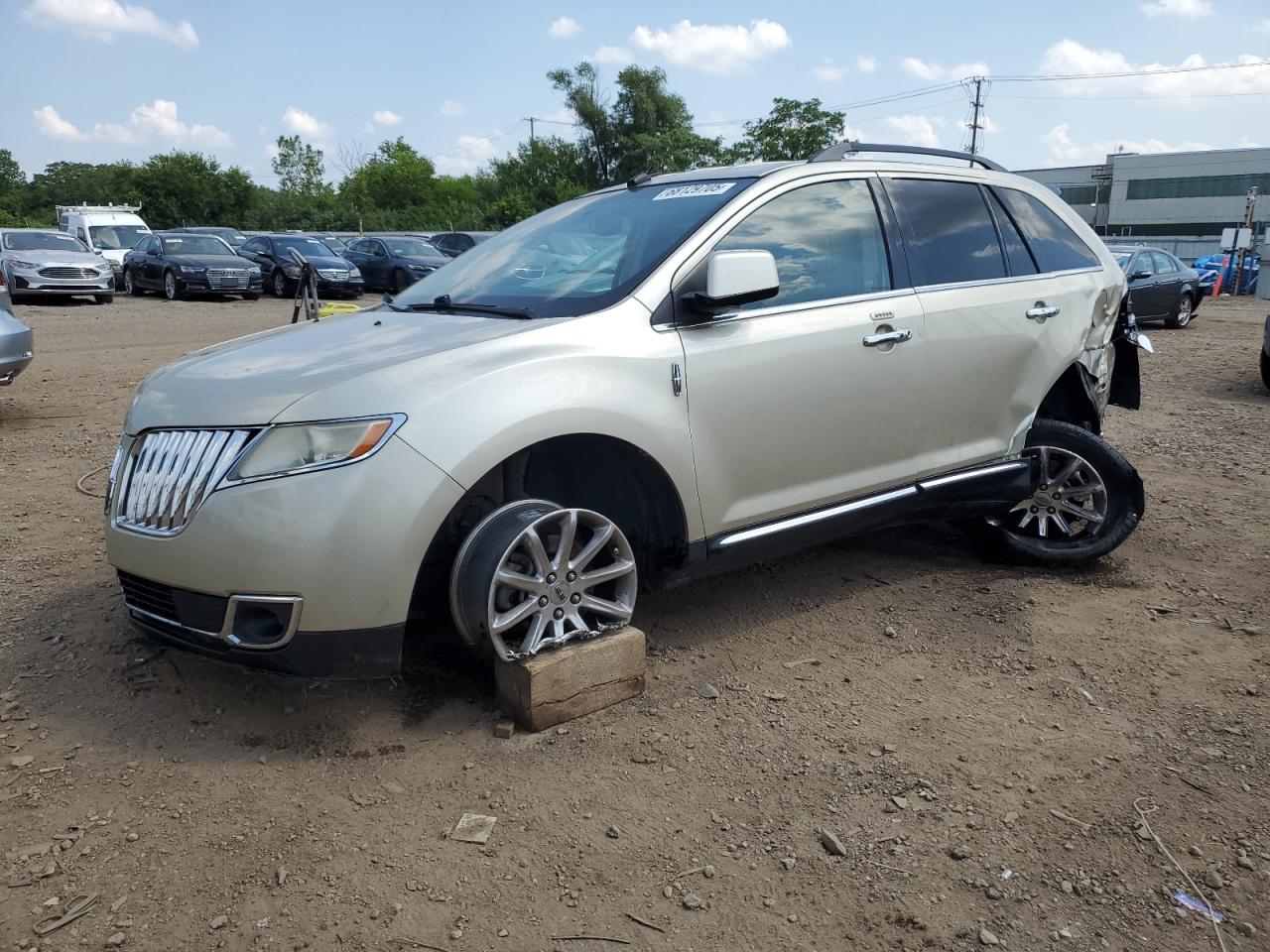 2011 Lincoln Mkx gold  Gasoline 2LMDJ6JK9BBJ11729 photo #1
