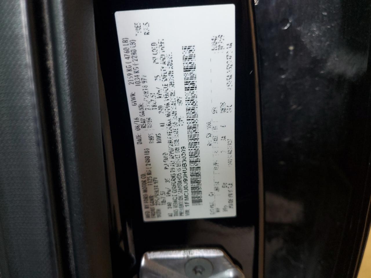 2017 Ford Escape Titanium VIN: 1FMCU0J90HUB30309 Lot: 67081515