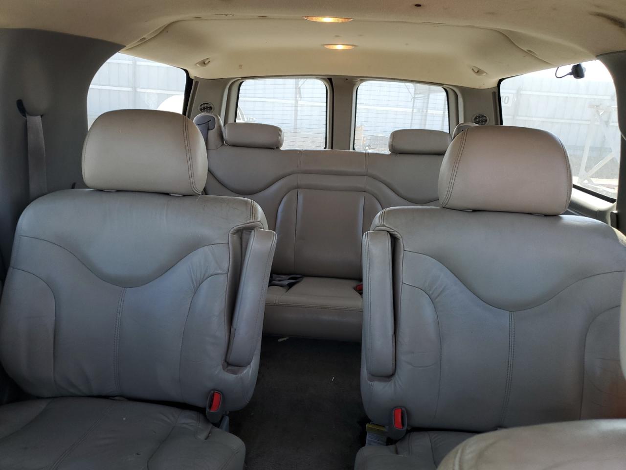 2001 GMC Yukon Xl K2500 VIN: 3GKGK26U31G157120 Lot: 67319065