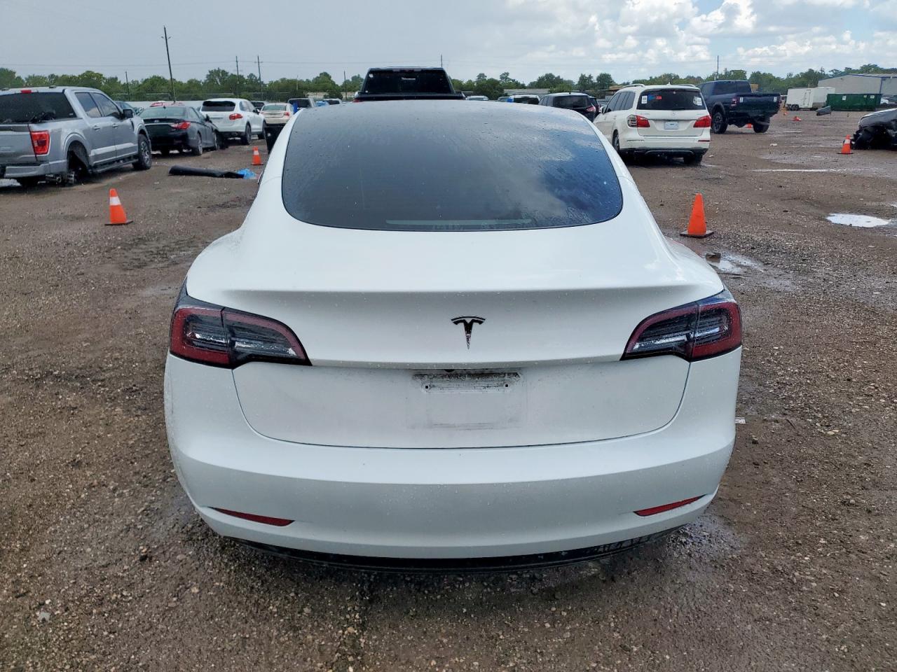 2023 Tesla Model 3 VIN: 5YJ3E1EA7PF572409 Lot: 68480275
