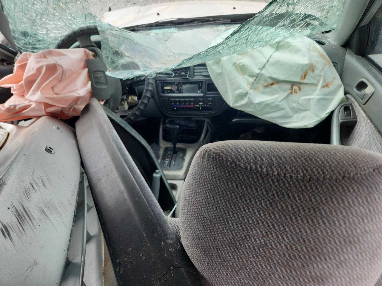 1998 Honda Civic Lx VIN: 1HGEJ6679WL021593 Lot: 69853175