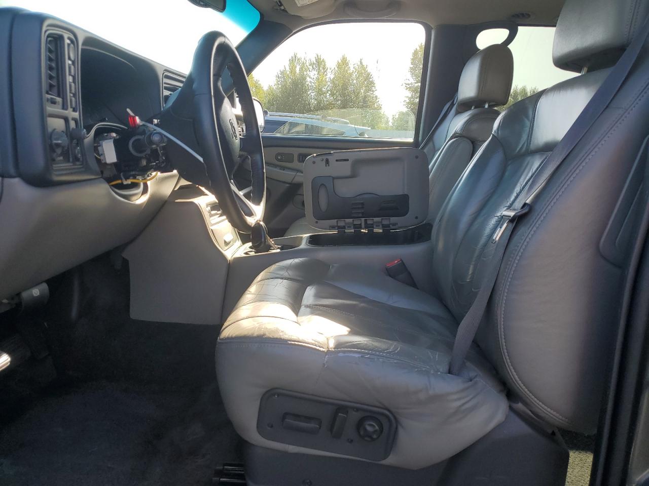 2002 Chevrolet Tahoe K1500 VIN: 1GNEK13Z62J111804 Lot: 68859255