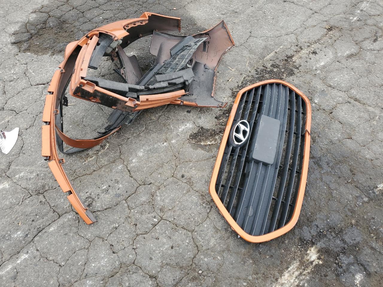 2014 Hyundai Veloster Turbo VIN: KMHTC6AE0EU204715 Lot: 68969675