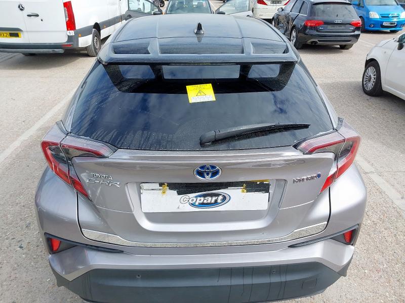2017 TOYOTA C-HR DYNAMIC HEV CVT 