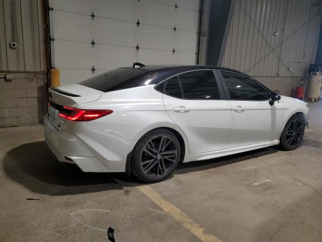  TOYOTA CAMRY 2025 Белы