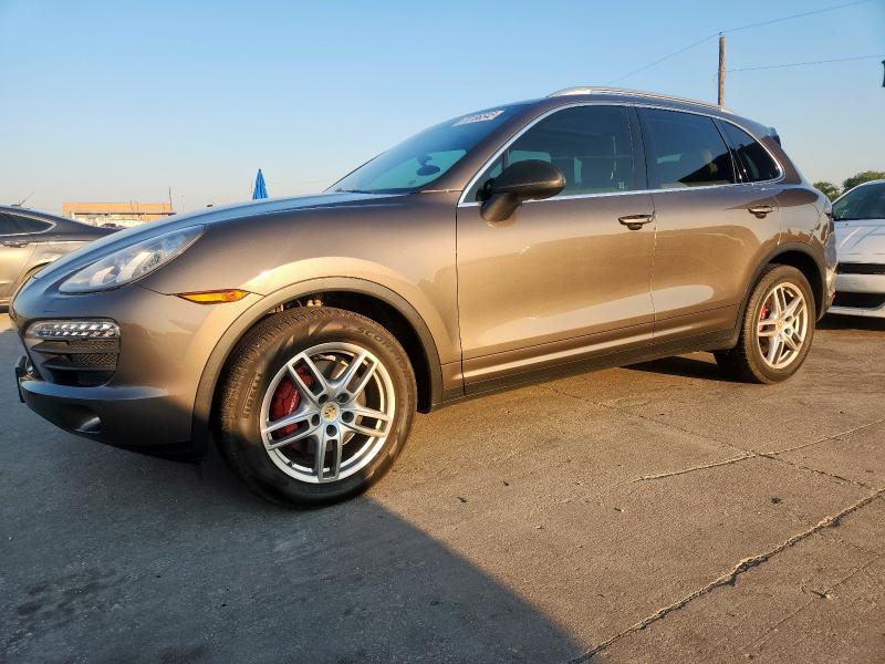 2014 PORSCHE CAYENNE    à vendre chez Copart TX - DALLAS