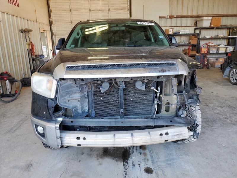  TOYOTA TUNDRA 2016 Черный