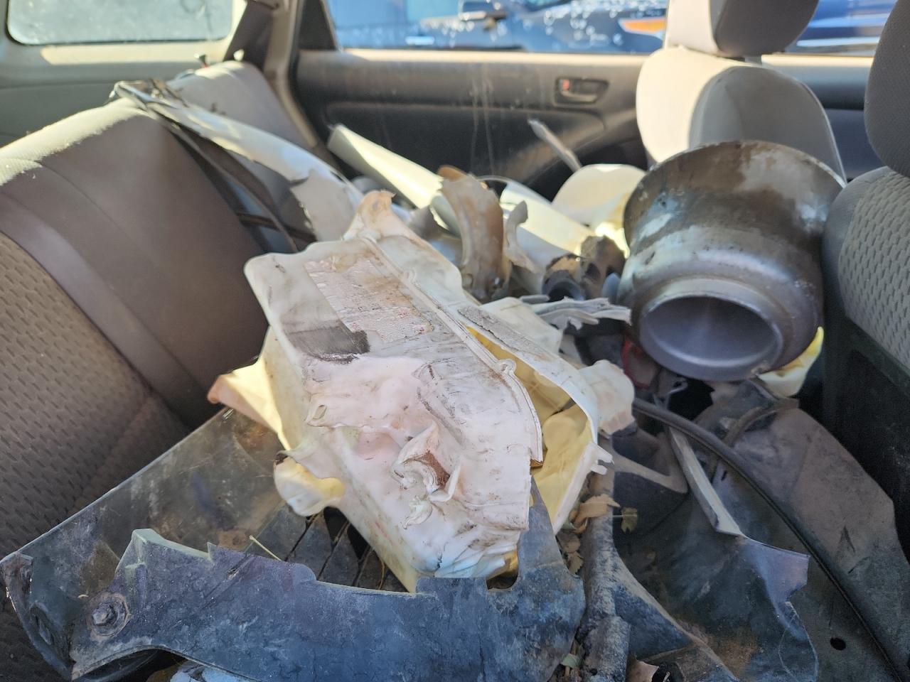 2006 Toyota Corolla Matrix Base VIN: 2T1LR32E06C554473 Lot: 69285145