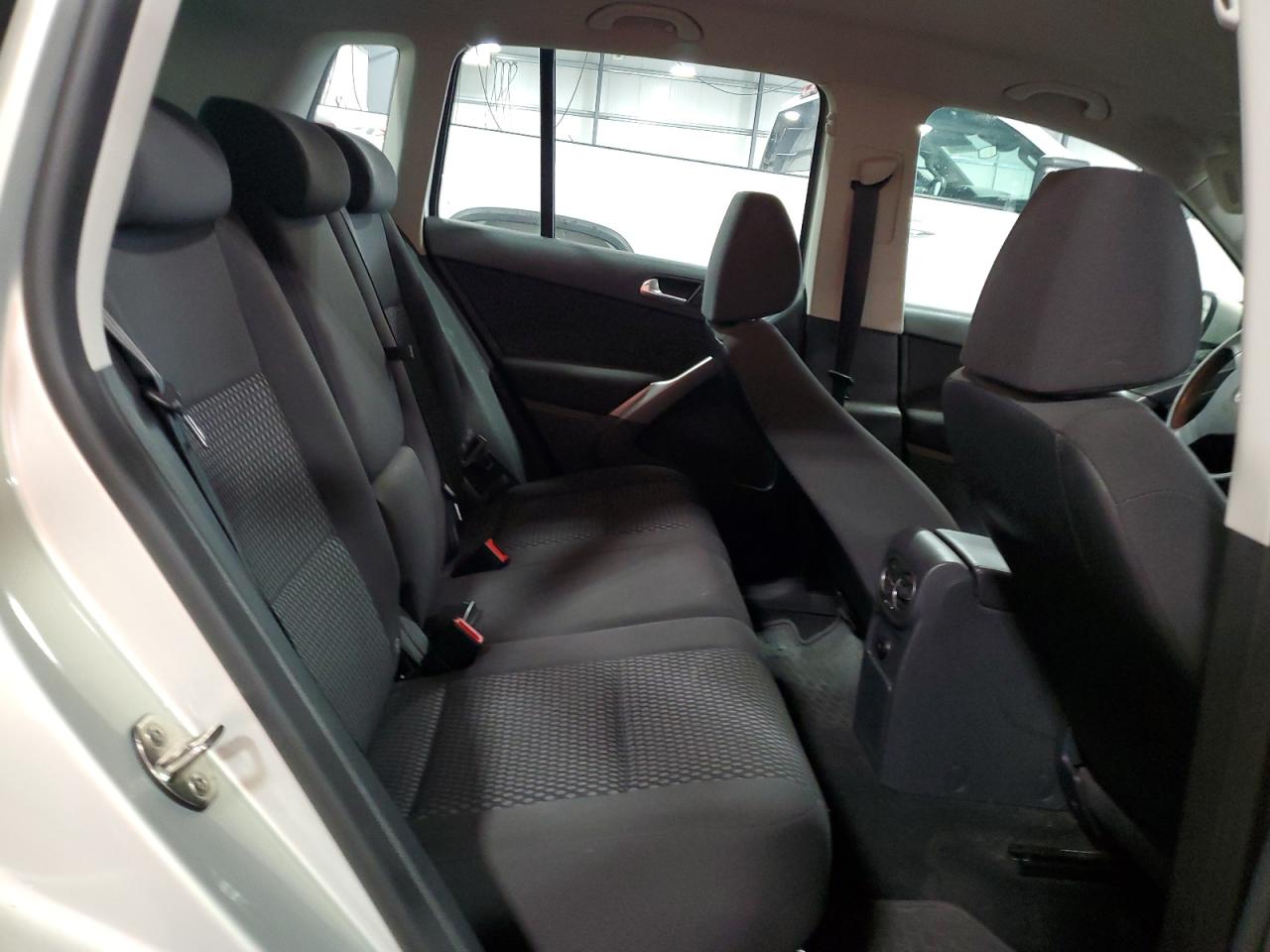 2009 Volkswagen Tiguan S VIN: WVGAV75N19W005460 Lot: 66449305