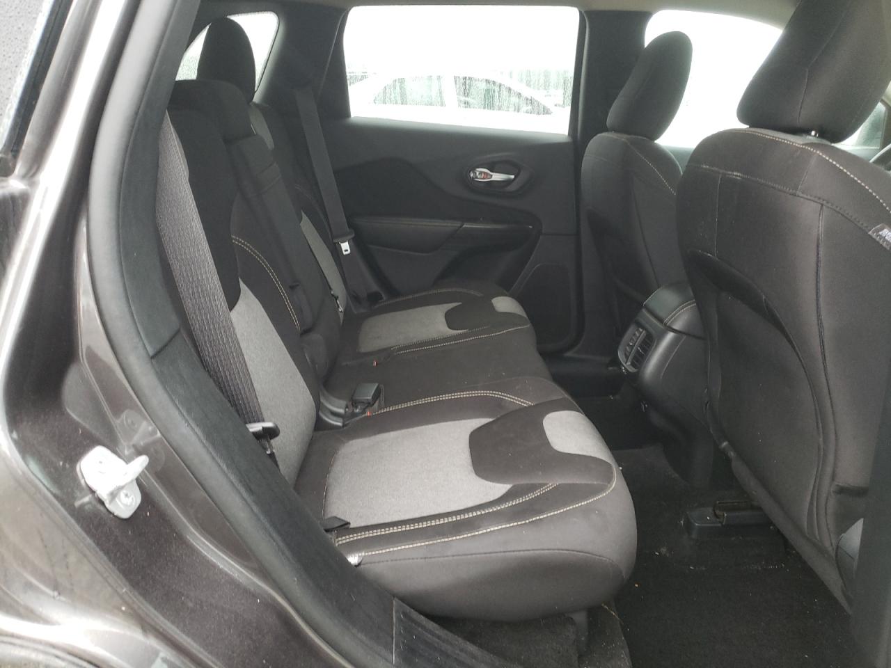 2014 Jeep Cherokee Latitude VIN: 1C4PJLCS6EW321166 Lot: 68216095