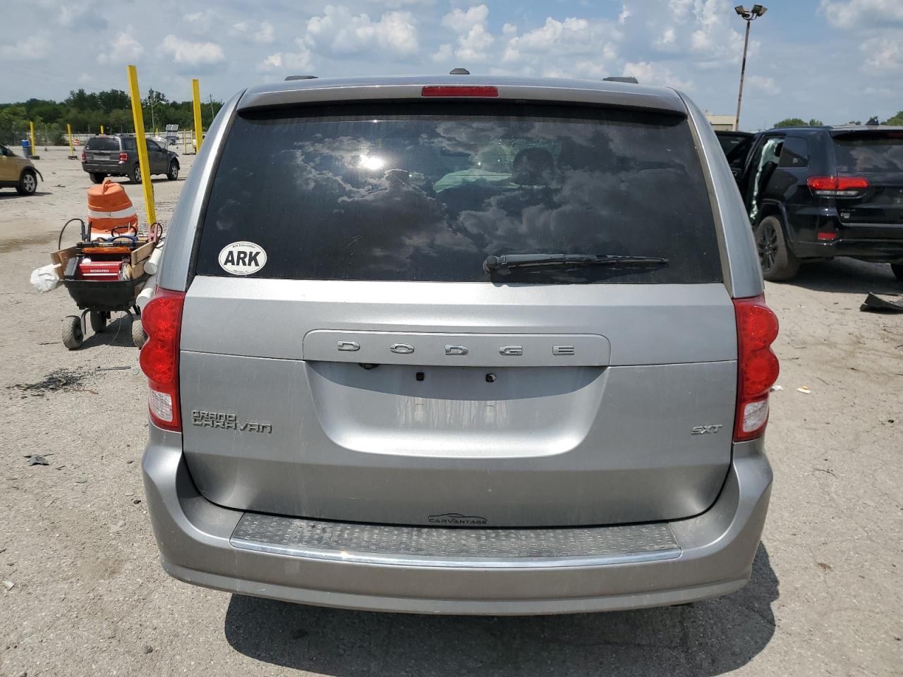 2020 Dodge Grand Caravan Sxt VIN: 2C4RDGCG4LR153665 Lot: 68299585