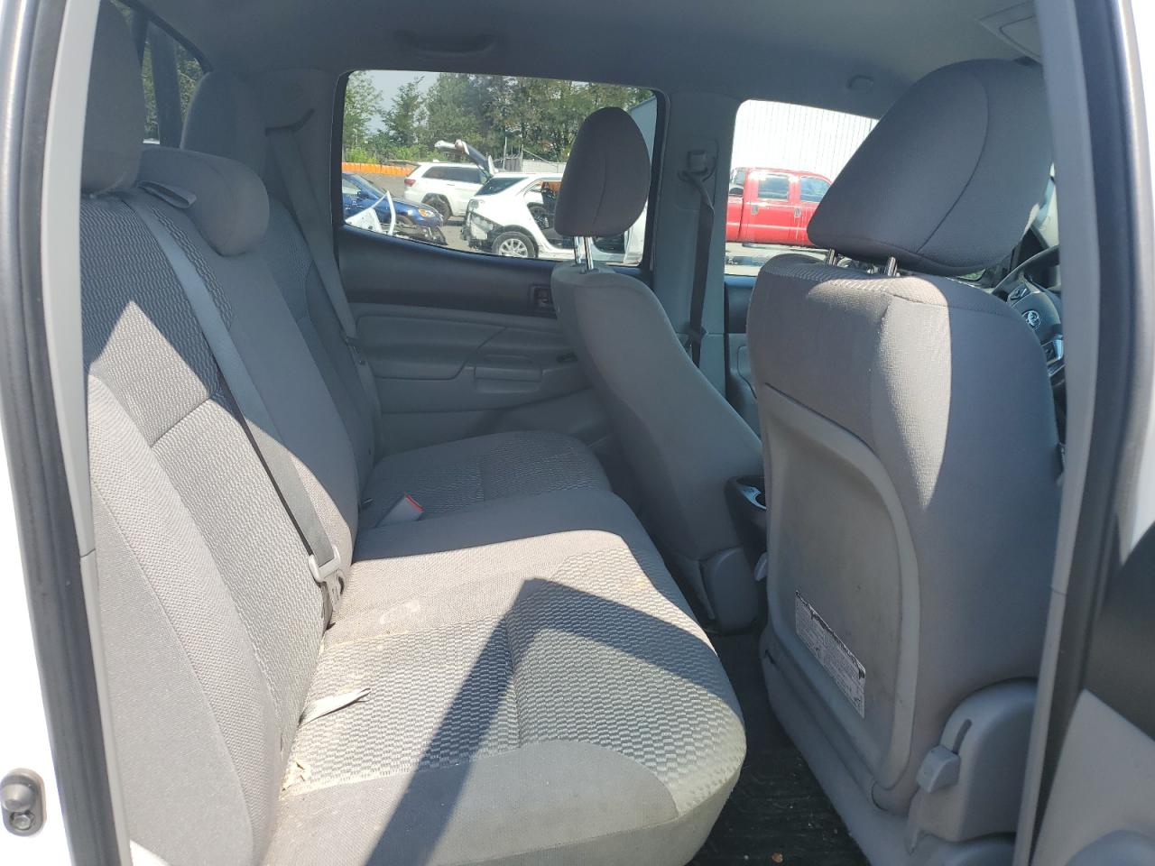 2015 Toyota Tacoma Double Cab VIN: 3TMLU4EN2FM204558 Lot: 70707865